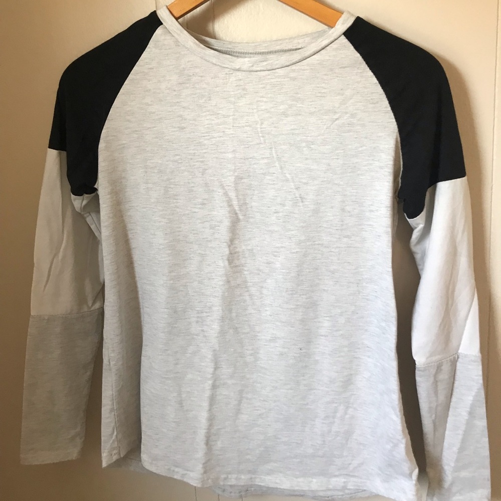 Long sleeve color block T-shirt